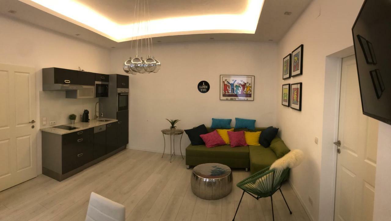 Modern Apt, Next To Metro Appartement Wenen